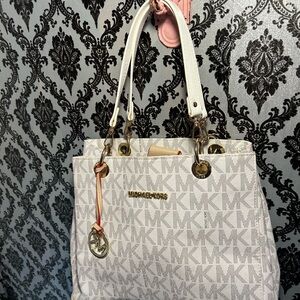 Michael Kors shoulder bag